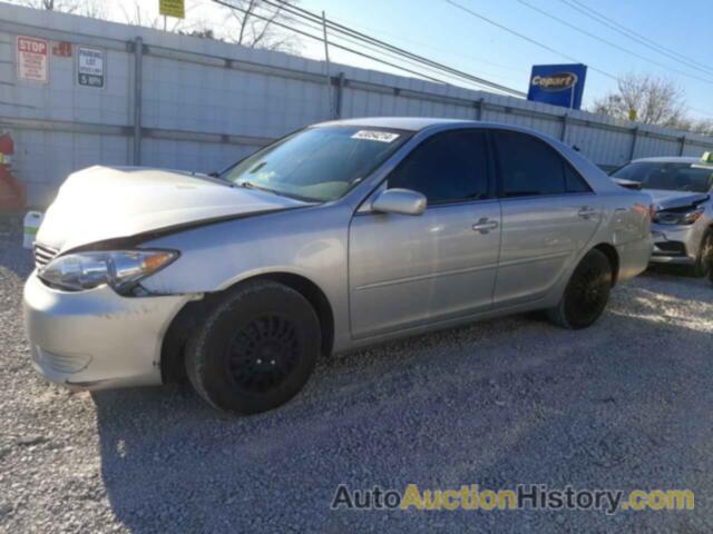 TOYOTA CAMRY LE, 4T1BE32KX6U651658