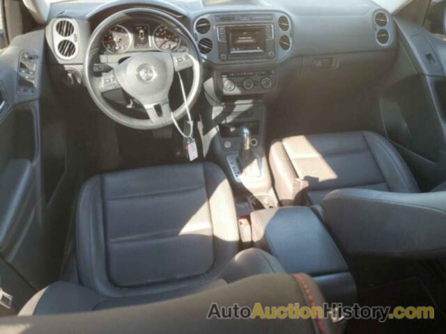 VOLKSWAGEN TIGUAN S, WVGAV7AXXGW587725