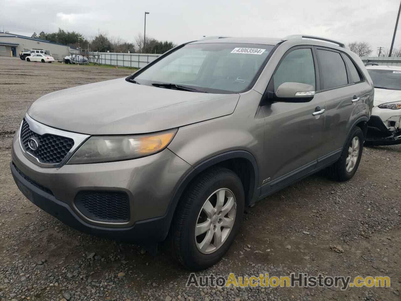 KIA SORENTO BASE, 5XYKTDA26BG126335