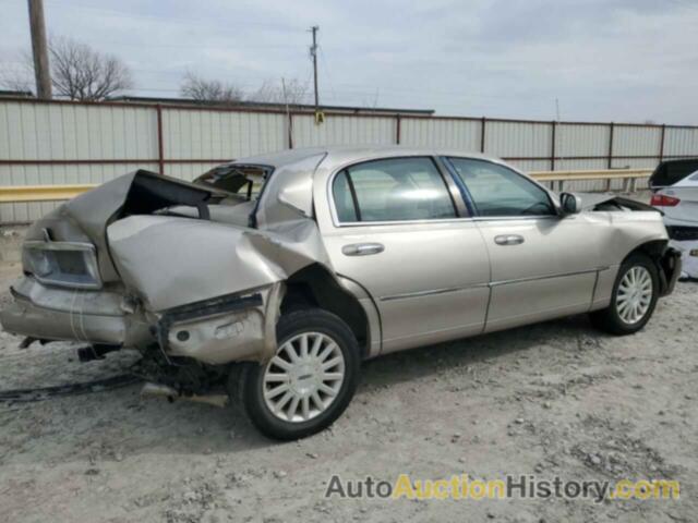 LINCOLN TOWNCAR SIGNATURE, 1LNHM82W03Y667434