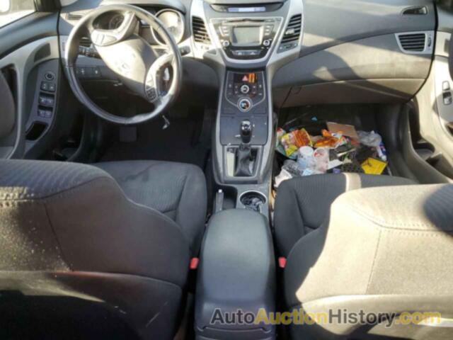 HYUNDAI ELANTRA SE, KMHDH4AE9FU224232