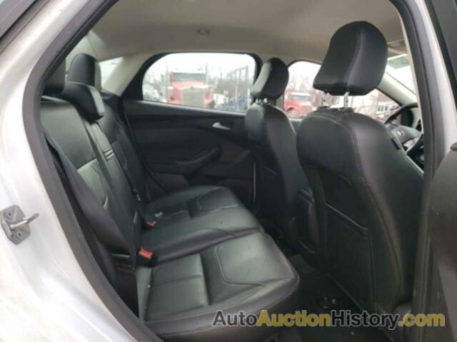 FORD FOCUS SE, 1FADP3F20GL311854