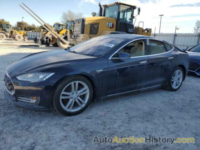 TESLA MODEL S 70D, 5YJSA1S27FF086881