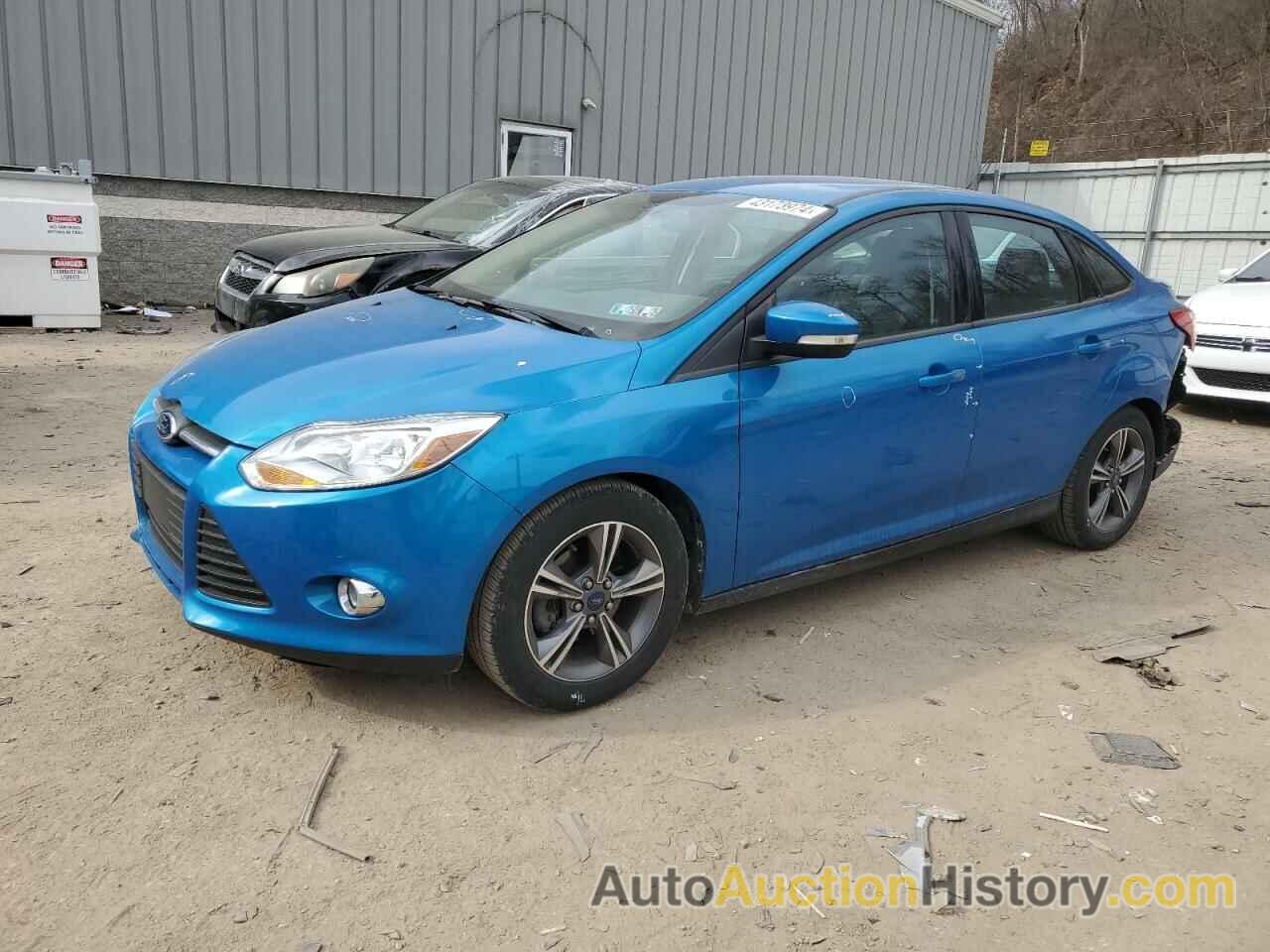 FORD FOCUS SE, 1FADP3F25EL395702