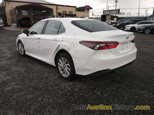 TOYOTA CAMRY LE, 4T1C11AK7PU831087