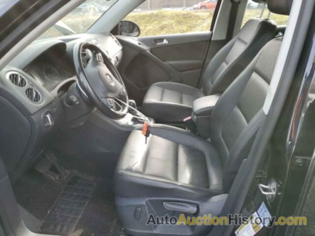 VOLKSWAGEN TIGUAN S, WVGAV7AX3GW600153