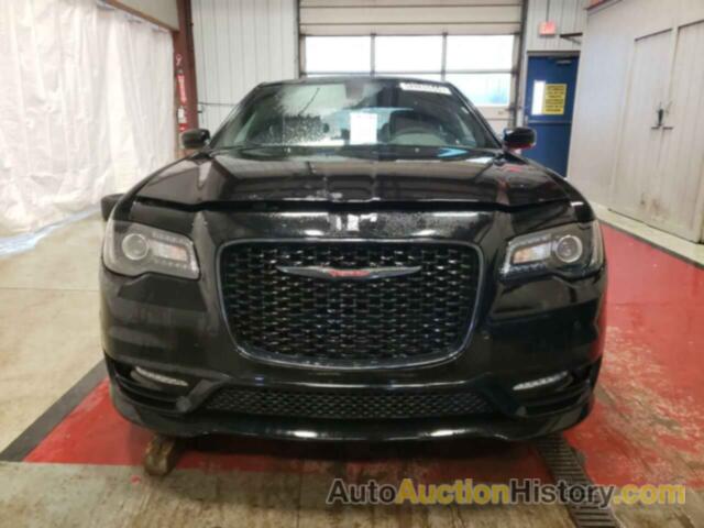 CHRYSLER 300 S, 2C3CCABT2NH241373