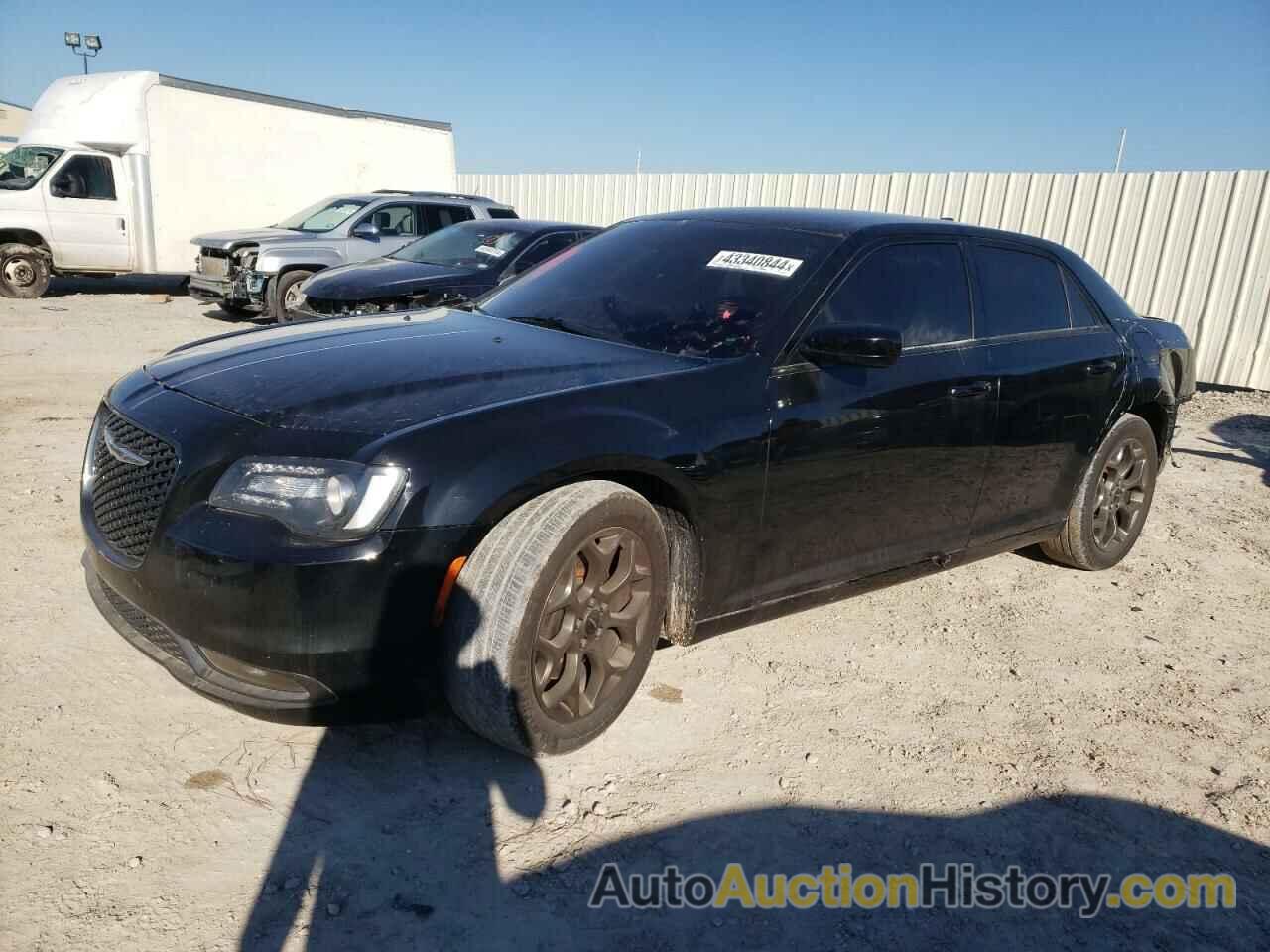 CHRYSLER 300 S, 2C3CCAGGXFH899701