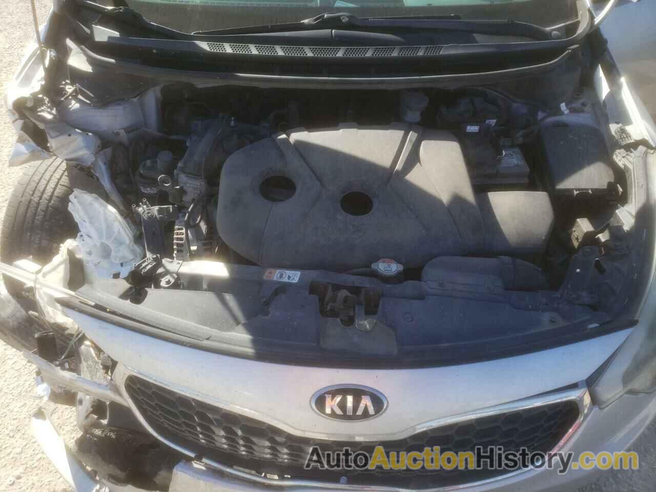 KIA FORTE LX, KNAFX4A64G5537917