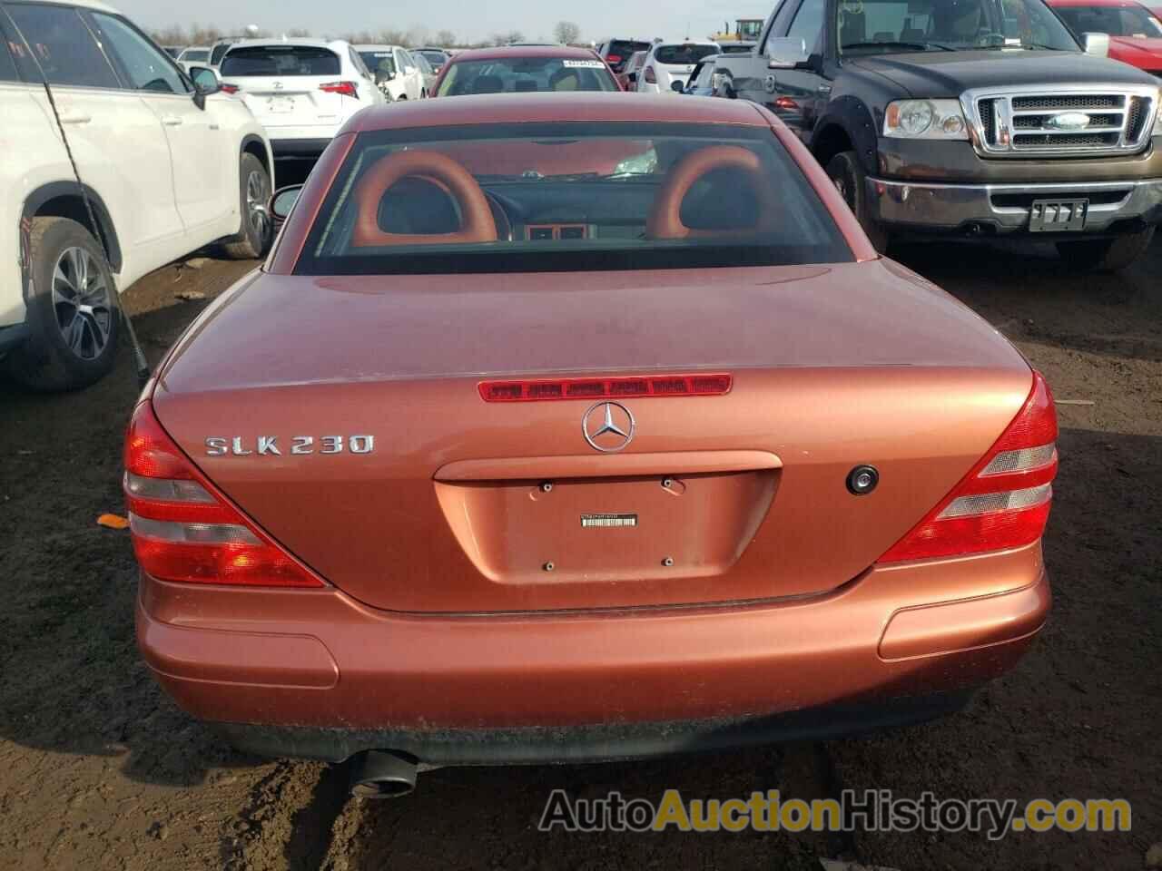 MERCEDES-BENZ SLK-CLASS 230 KOMPRESSOR, WDBKK47F6YF147659