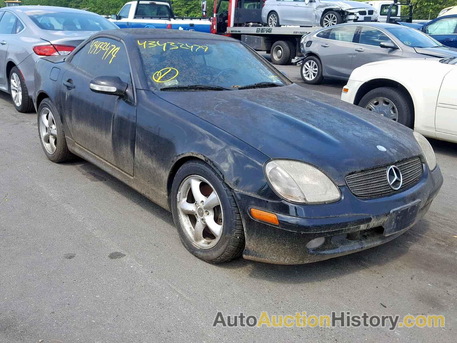 2001 MERCEDES-BENZ SLK 320, WDBKK65F01F189877