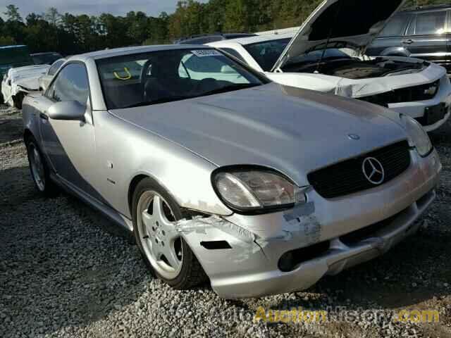 2000 MERCEDES-BENZ SLK 230 KOMPRESSOR, WDBKK47F8YF155701