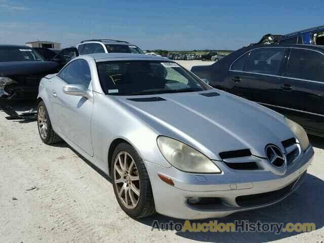 2005 MERCEDES-BENZ SLK 350, WDBWK56F75F052211