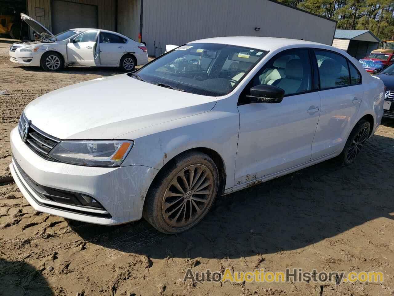 VOLKSWAGEN JETTA SE, 3VWD17AJ5FM417423