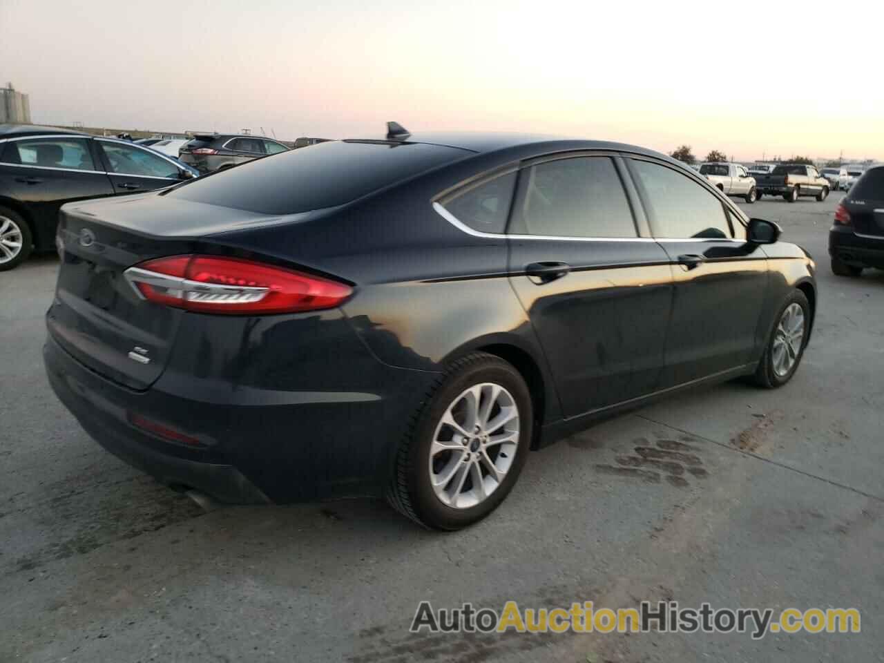 FORD FUSION SE, 3FA6P0HD3LR149753