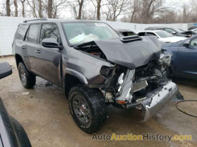 TOYOTA 4RUNNER SR5, JTEBU5JR8K5670873