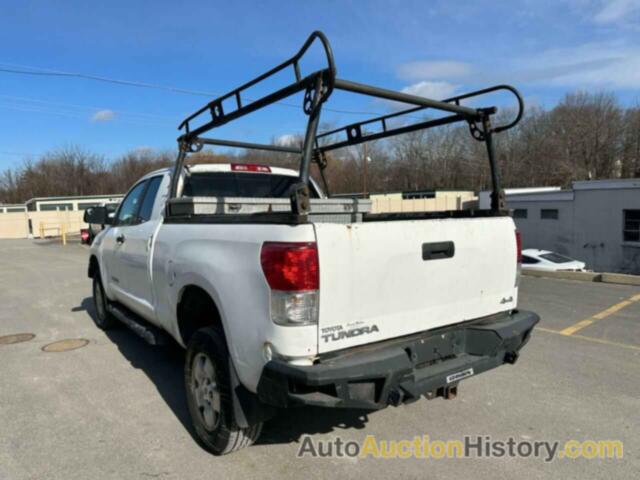 TOYOTA TUNDRA DOUBLE CAB SR5, 5TFUM5F18BX022809