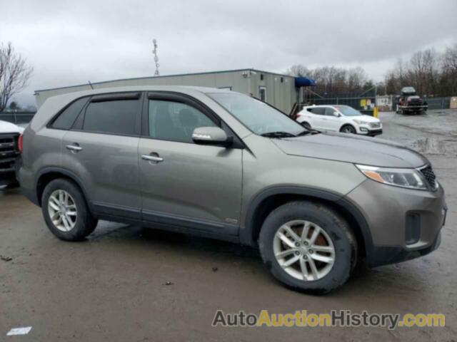 KIA SORENTO LX, 5XYKTCA6XEG548187