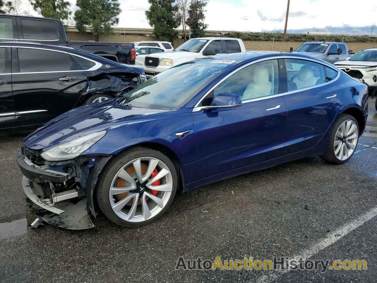 TESLA MODEL 3, 5YJ3E1EB2JF081035