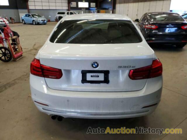 BMW 3 SERIES, WBA8E1C52HK479956