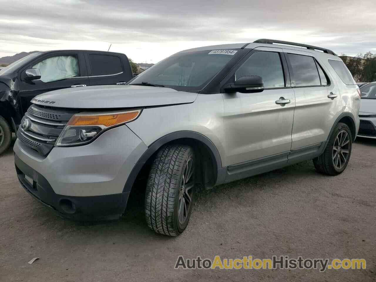 FORD EXPLORER XLT, 1FM5K8D84FGC23488