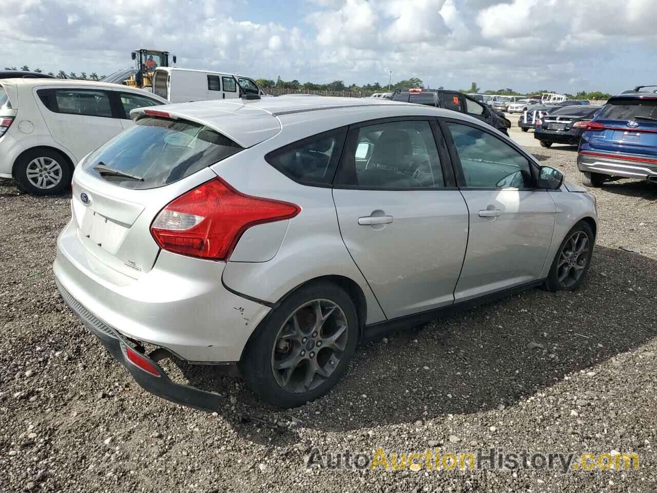 FORD FOCUS SE, 1FADP3K23EL313925