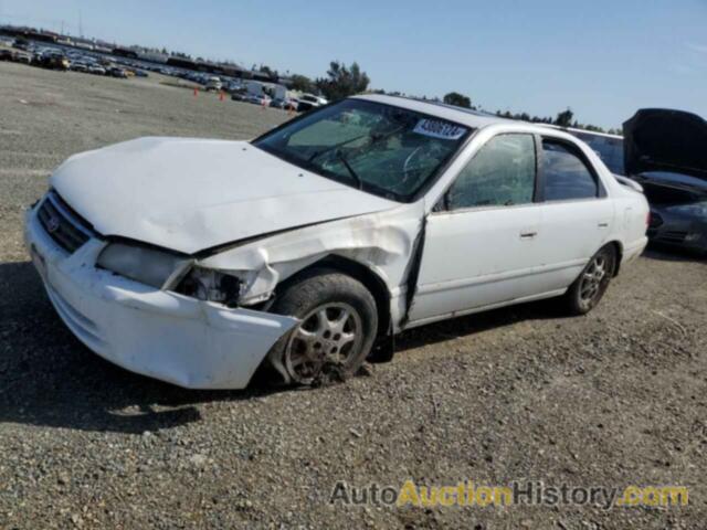 TOYOTA CAMRY CE, JT2BG22K5Y0390290