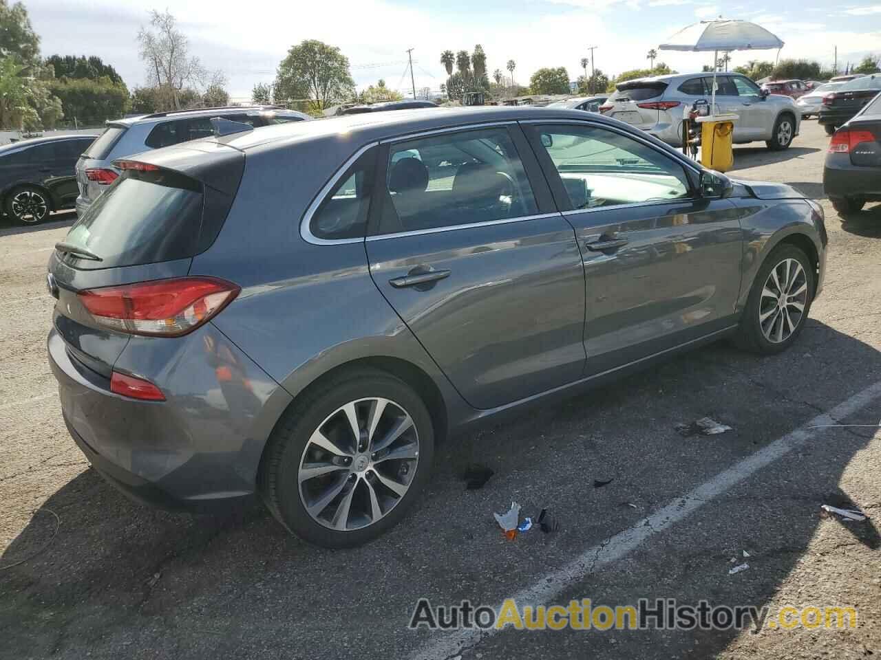 HYUNDAI ELANTRA, KMHH35LE1KU108858