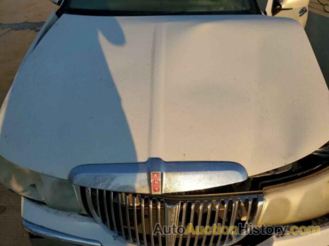 LINCOLN TOWNCAR SIGNATURE, 1LNHM82W41Y660838