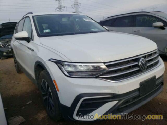 VOLKSWAGEN TIGUAN S, 3VV0B7AX4NM072680