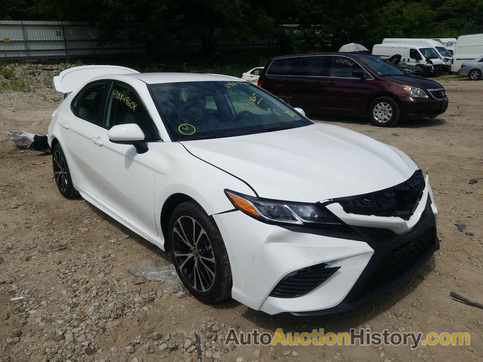 2020 TOYOTA CAMRY SE, 4T1G11AK1LU359349