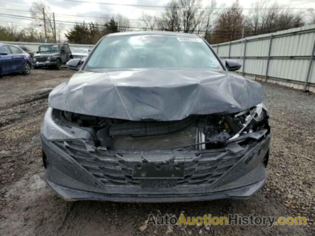 HYUNDAI ELANTRA LIMITED, KMHLP4AG5PU476125