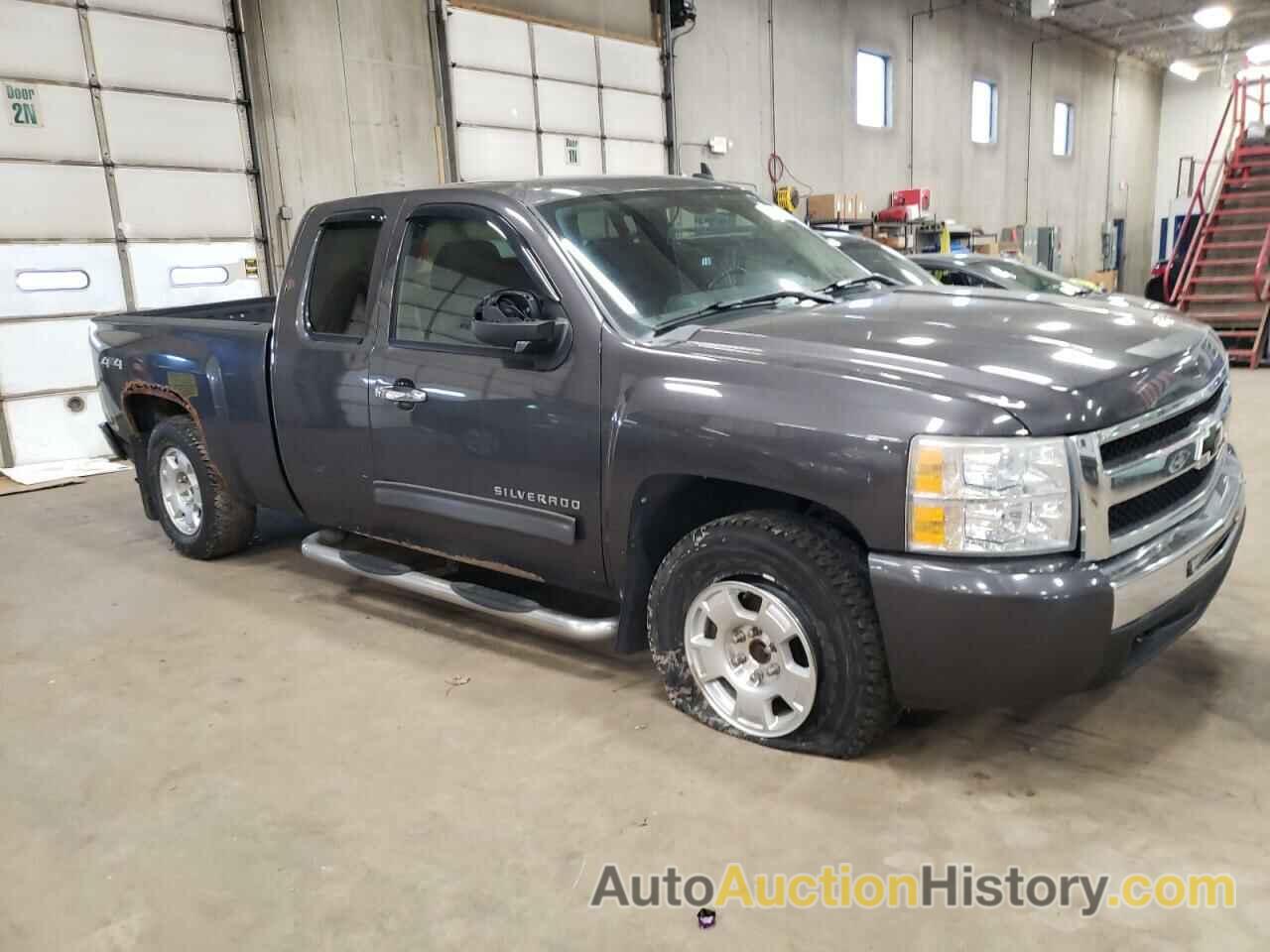 CHEVROLET SILVERADO K1500 LT, 1GCSKSE3XAZ190064