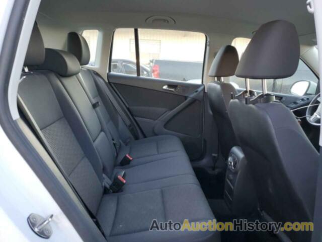 VOLKSWAGEN TIGUAN S, WVGBV7AX2HK042907