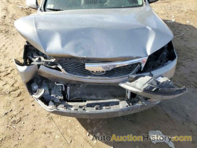 KIA SORENTO EX, 5XYKUDA2XBG056979