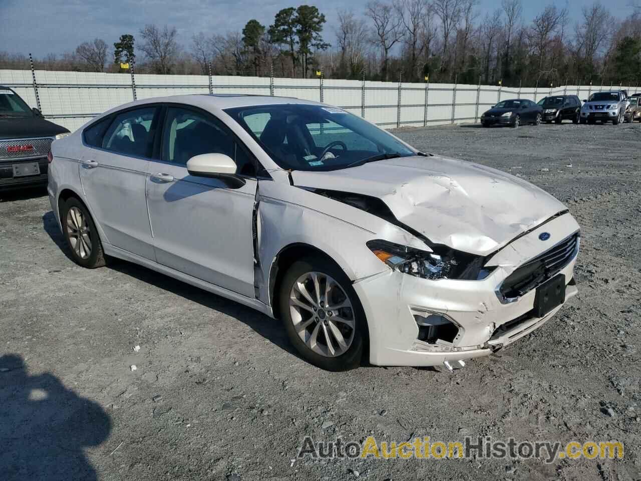 FORD FUSION SE, 3FA6P0HD7LR121583