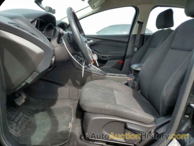 FORD FOCUS SE, 1FADP3K28FL369778