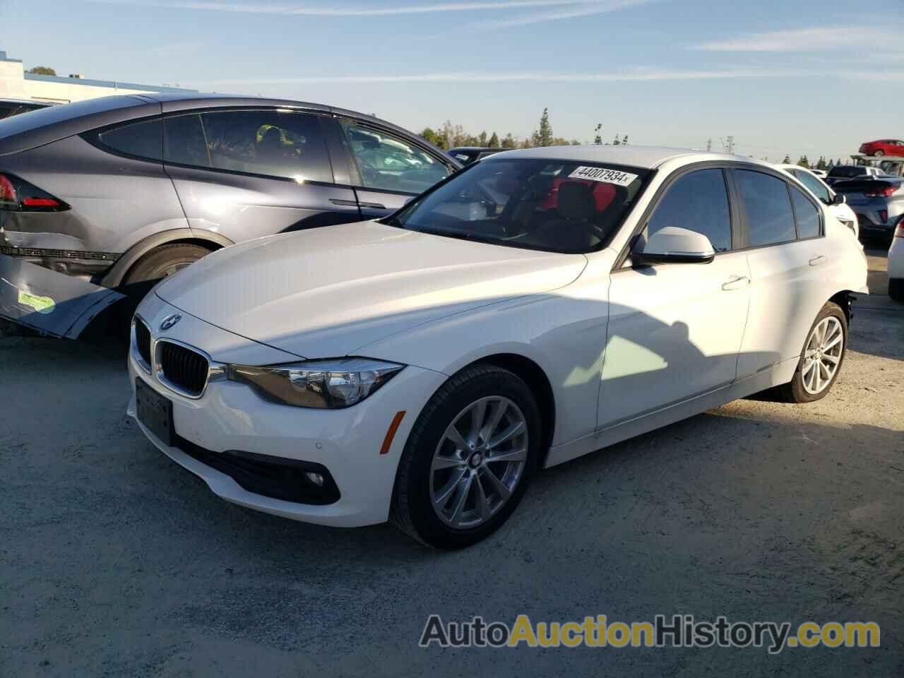 BMW 3 SERIES I, WBA8E1G54HNU15135