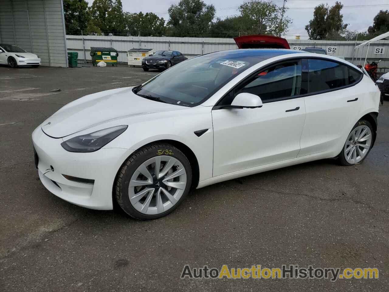 TESLA MODEL 3, 5YJ3E1EAXPF447324