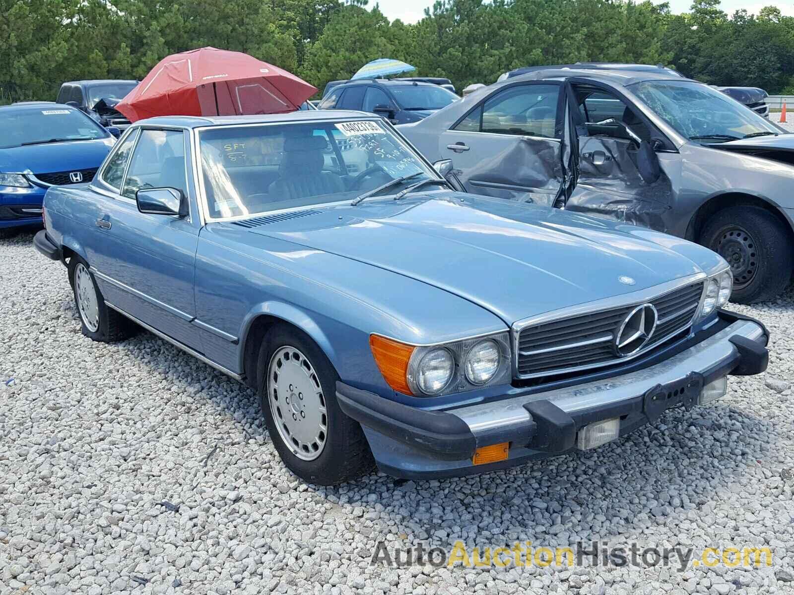 1987 MERCEDES-BENZ 560 SL, WDBBA48D8HA065946