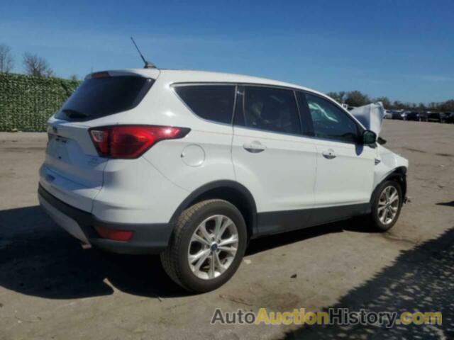 FORD ESCAPE SE, 1FMCU0GD8KUA12365