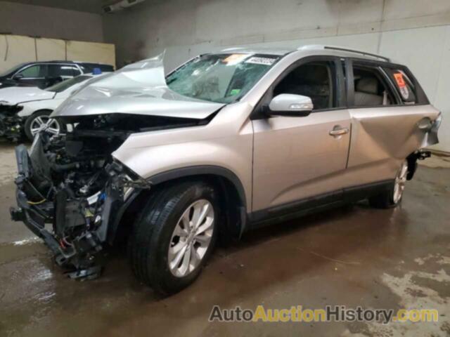 KIA SORENTO EX, 5XYKU4A77FG641956