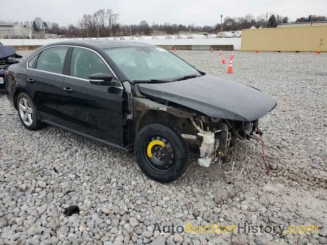 VOLKSWAGEN PASSAT SE, 1VWBH7A32CC075639