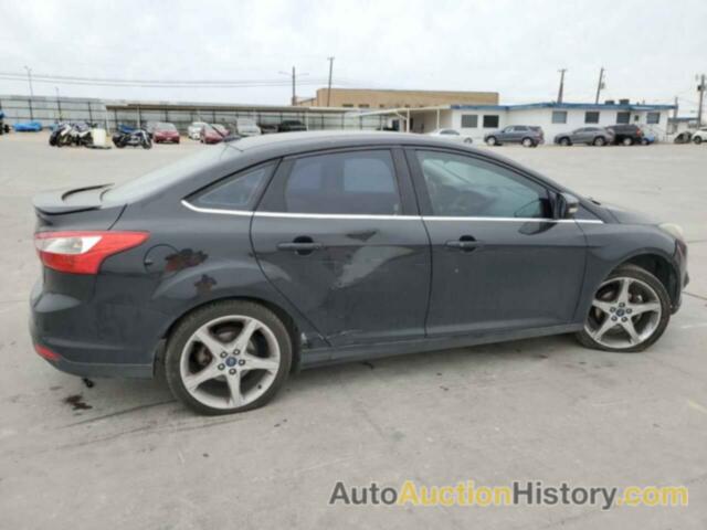 FORD FOCUS TITANIUM, 1FADP3J29DL372817