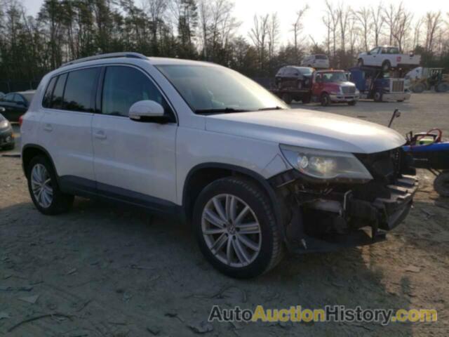 VOLKSWAGEN TIGUAN S, WVGAV7AX3BW551402