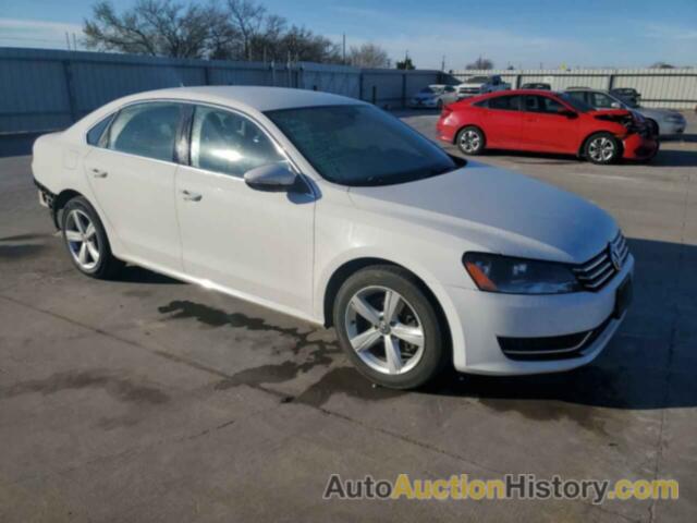 VOLKSWAGEN PASSAT SE, 1VWBH7A31CC098877