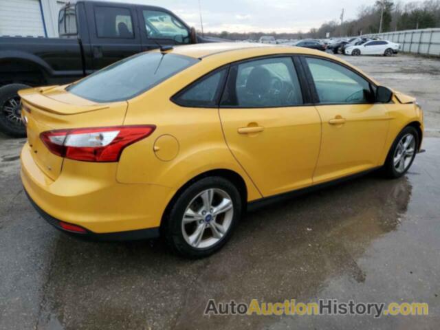 FORD FOCUS SE, 1FAHP3F26CL166282