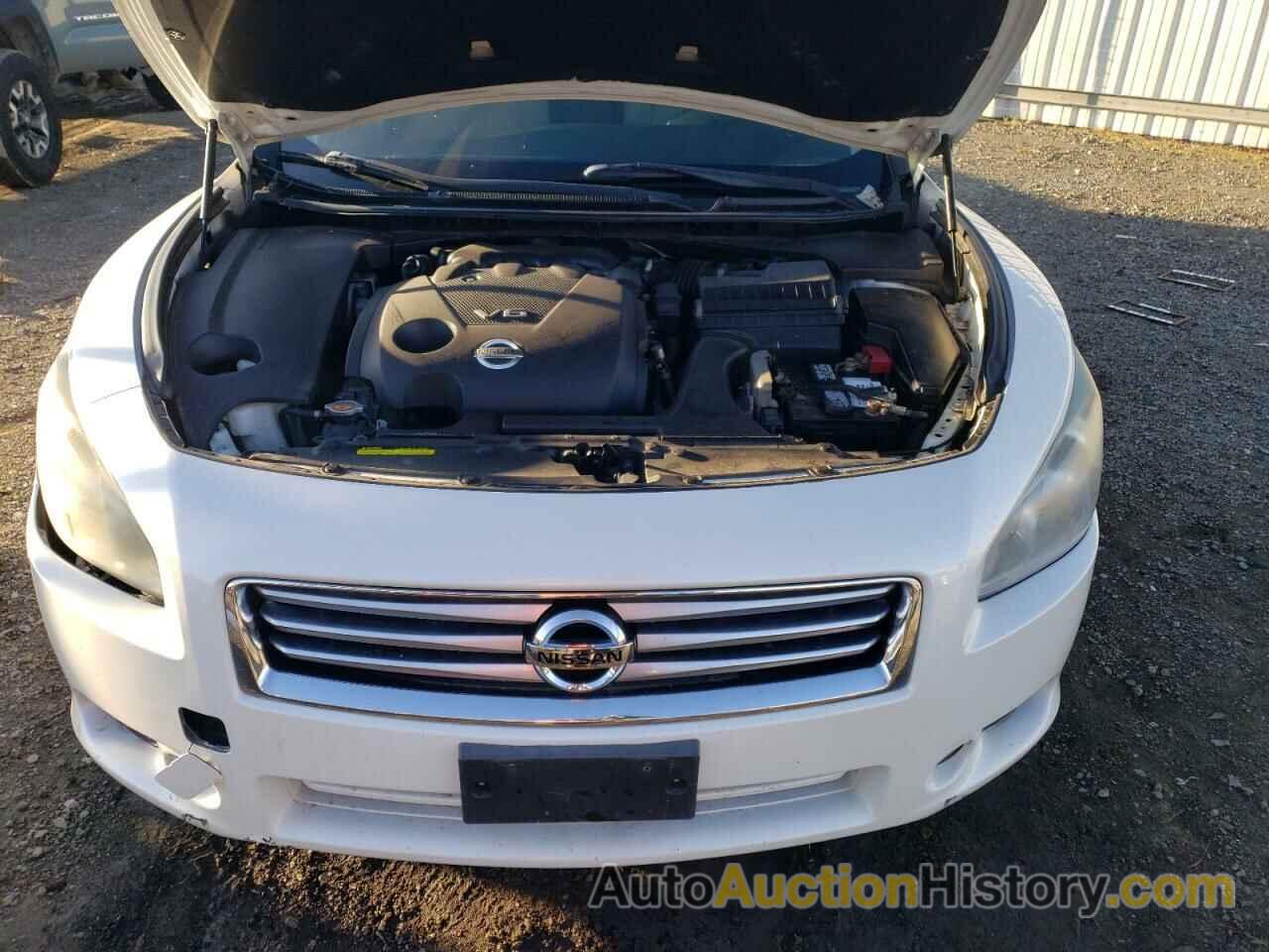 NISSAN MAXIMA S, 1N4AA5AP3DC825051