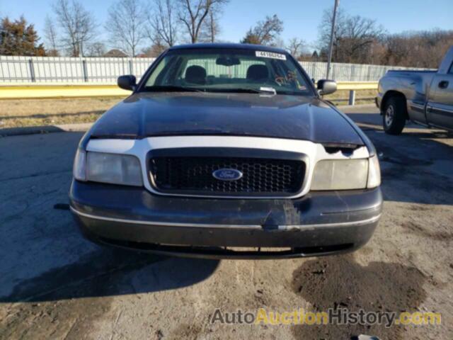 FORD CROWN VIC LX, 2FAFP74W45X112375