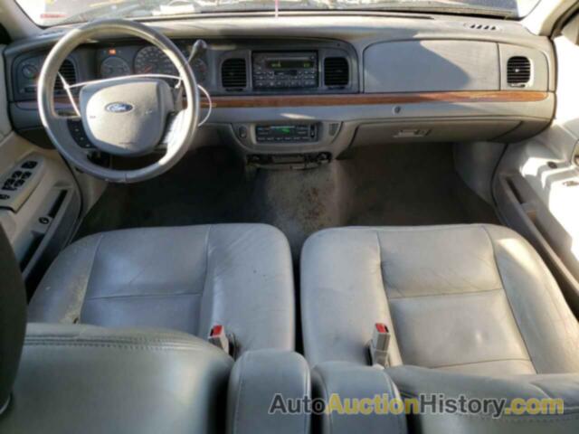 FORD CROWN VIC LX, 2FAFP74W45X112375